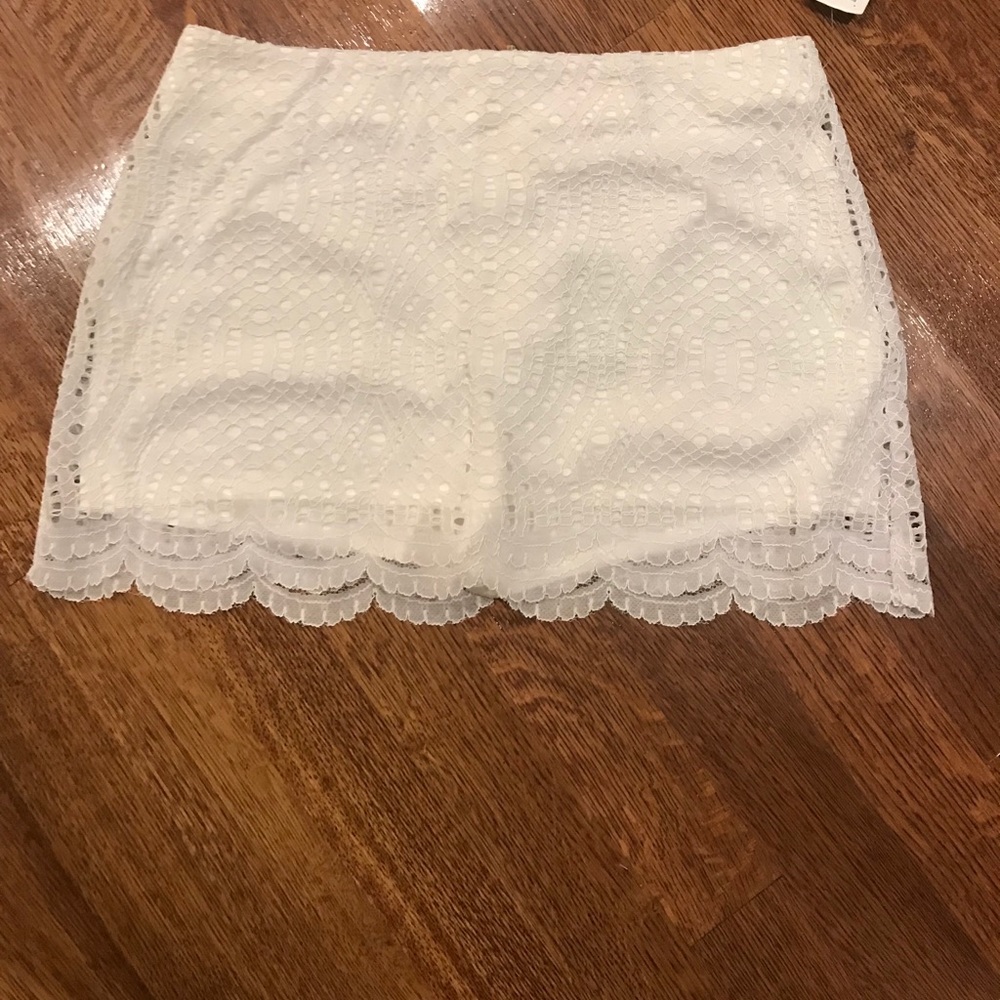 Lily Pulitzer White Lace Alice Skort